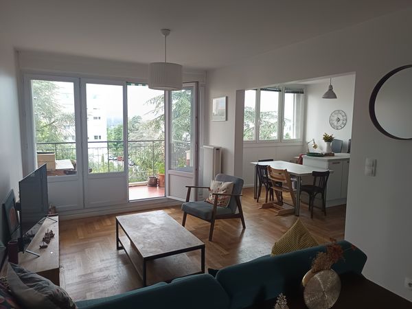 Appartement lumineux proche Fourvière Idéal pour un couple avec un enfant