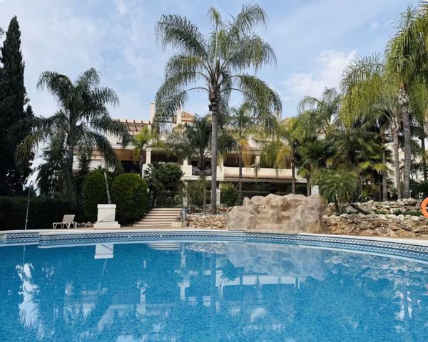 Puerto Banús Oasis | Pools, Hot Tub & Parking
