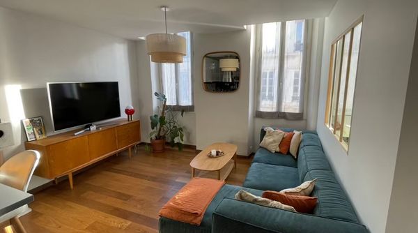 Notre appartement se situe au coeur du Camas, l'un des quartiers les plus prisés de Marseille.