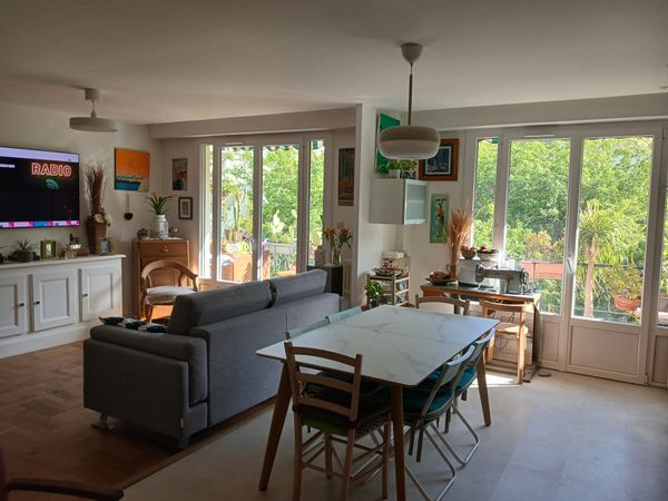 Appartement moderne 2 chambres, 2 salles de bains, avec balcon/terrasse, à Nice