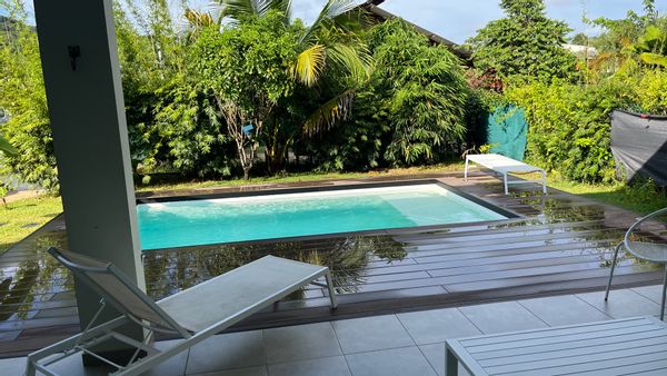 La maison de Claire : dans un lotissement calme, maison confortable avec piscine .