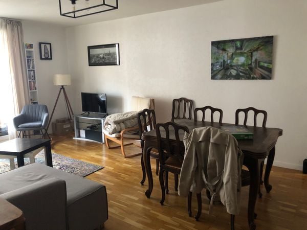 Appartement pour séjour lyonnais d’une famille ou entre couples (2 chambres, séjour, balcon hamac)