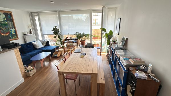Appartement plein sud avec balcon au coeur du quartier du Marché de l'Olive