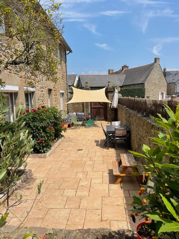 Maison familiale à la sortie de Saint Malo, en plein cœur de Saint Jouan