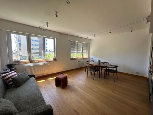 Appartement lumineux en hyper-centre avec vue sur la cathédrale du Mans.