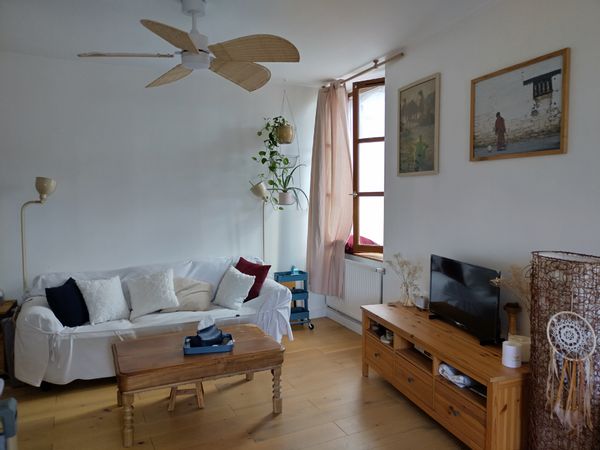 Appartement 3 chambres, au début de la route du beaujolais dans le village de L'Arbresle.