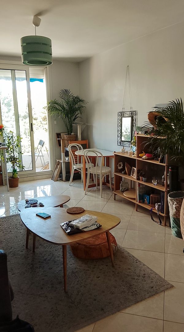 Appartement 2 chambres  au calme , proche de la mer, du métro et des commerces