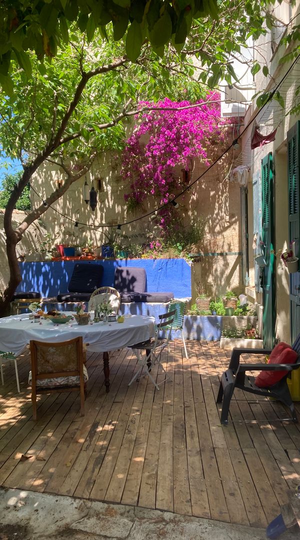 Appartement frais, "maisonnette" avec jardin en centre-ville