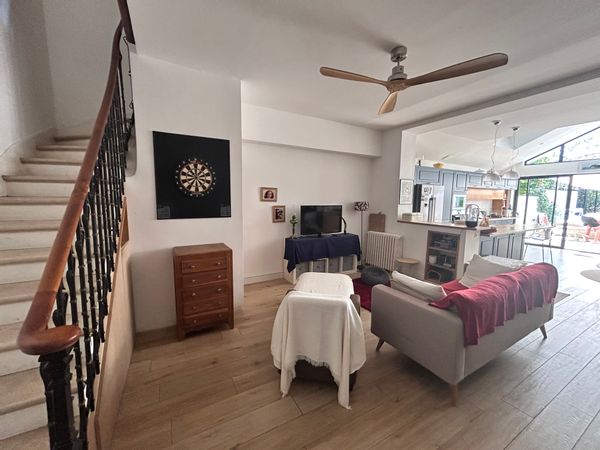 Grande maison de 7 couchages à 10mns du centre de Bordeaux à vélo