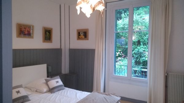 Appartement tranquille en face du parc des thermes à Allevard