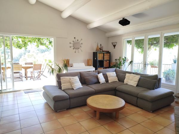 Villa pleine Nature sans vis à vis. Proche Cannes et de la Mer en plein cœur du massif de l Esterel