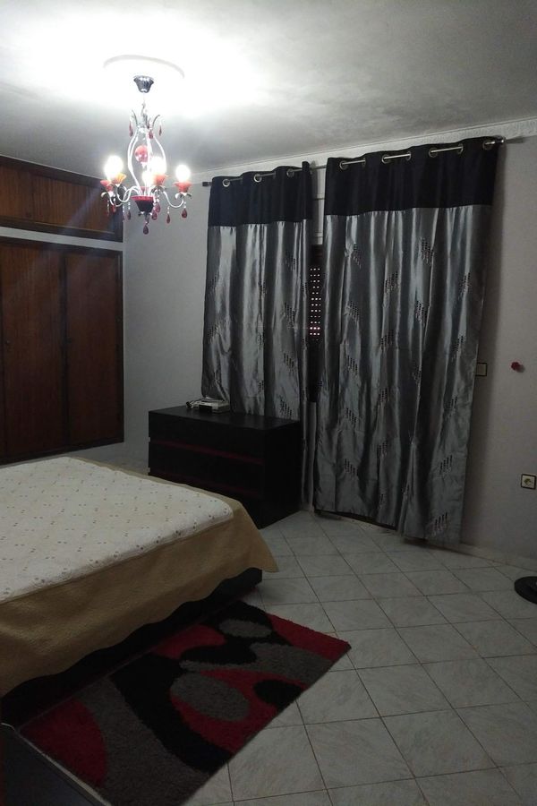 Échange de Maison au Nord du Maroc TÉTOUAN EN PLEIN CENTRE VILLE