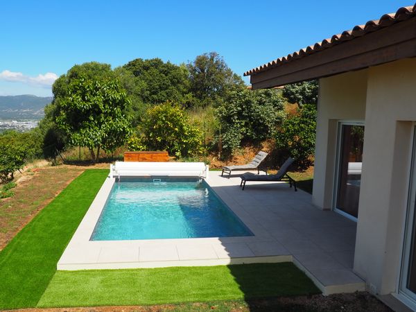 Studio avec piscine vue exceptionnelle sur golfe d'Ajaccio