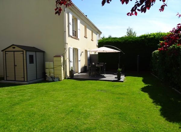 Maison familiale 4 ch, calme, Paris à 1h, forêt, parc, pistes cyclables, idéale en été.