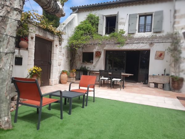 "La Maison de mon Père" est une maison de famille rénovée Il fait bon y vivre, Parfaitement équipée.
