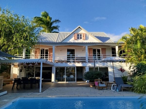 Une parenthèse tropicale entre piscine, océan et douceur de vivre