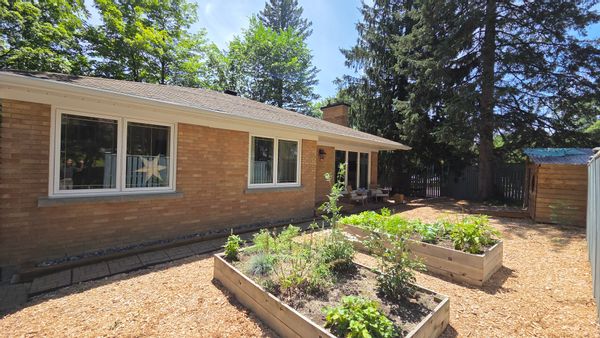 La maison a l'entrée du parc de la Gatineau