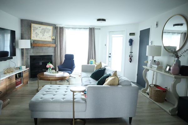 Un refuge contemporain aux portes de Montréal, où nature, confort et tranquillité se rencontrent