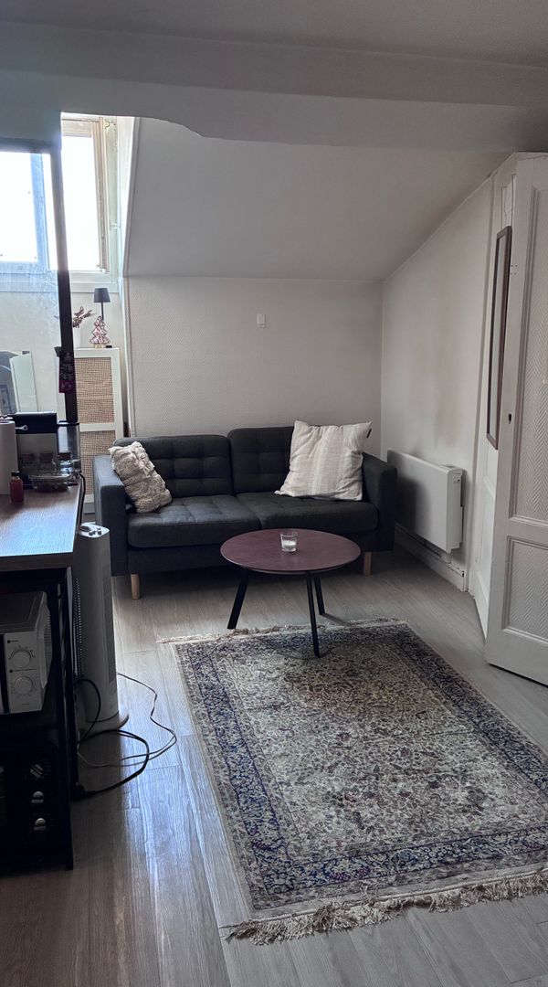 Etienne’s apartment