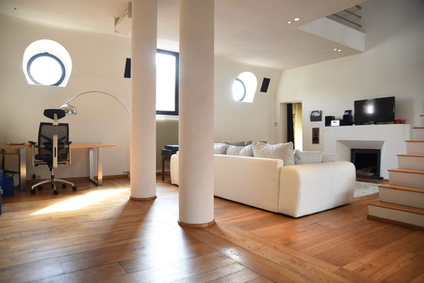 Chambre dans un Loft dans le quartier européen