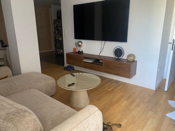 Appartement exposé sud ouest au 6 eme étage baigné de lumière