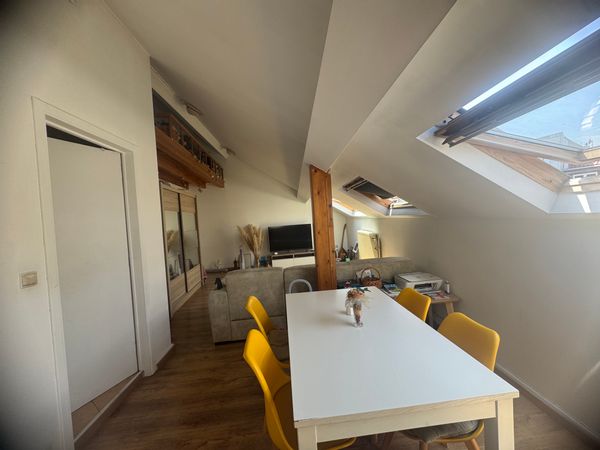 Studio avec mezzanine