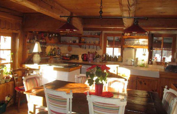 Chalet cosy traditionnel été  / 4-5 pers / PAS D'ECHANGE OU DE GP DURANT LES VACANCES SCOLAIRES