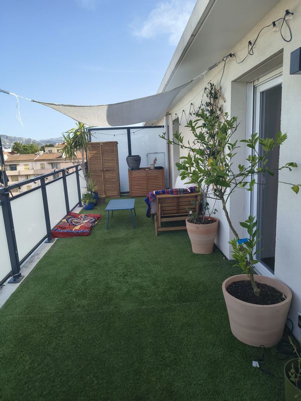 Appart moderne et terrasse XXL au cœur de Marseille