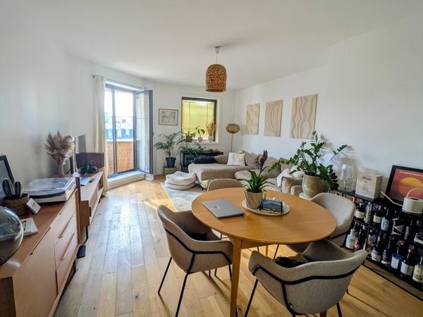 Appartement tout équipé avec balcon, idéalement situé à Paris 14ème