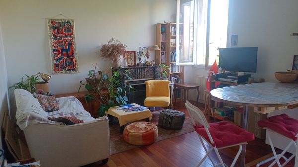Charmant appartement de 2 chambres au calme en centre ville de Marseille avec balcon