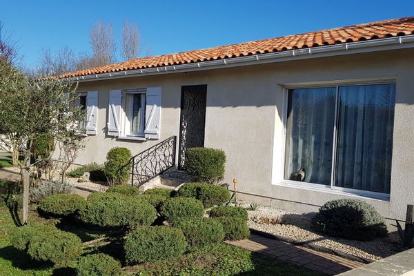Proche de Bordeaux, La maison de YVETTE