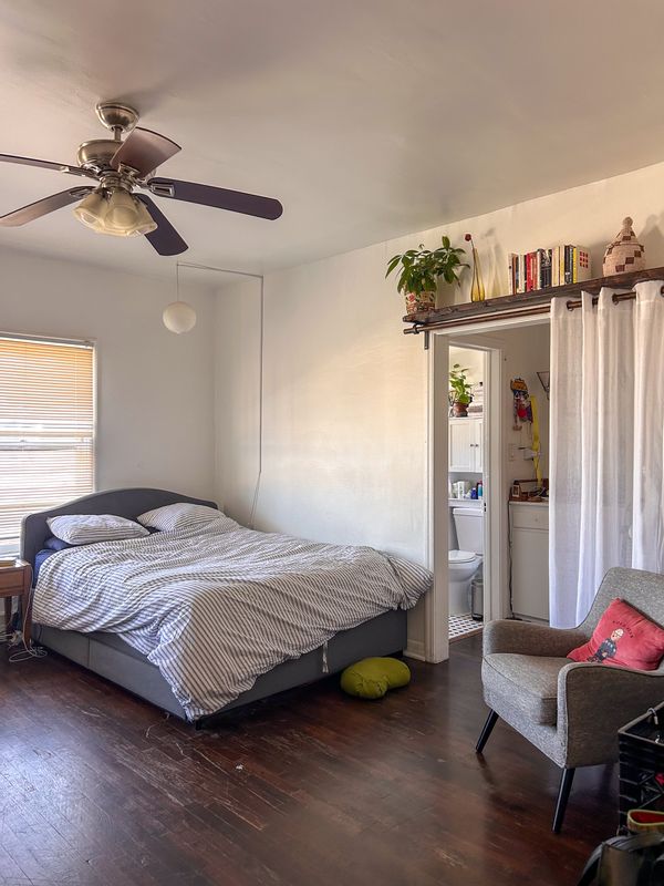 Sunny Koreatown Studio in the heart of Los Angeles ⭐