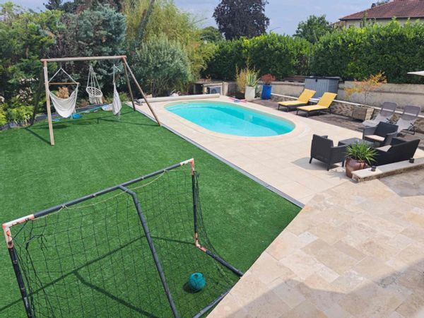 Villa contemporaine de 170 m² à Vénissieux : Design, Espace et Fonctionnalité