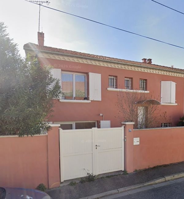 Maison 4 chambres, jardin proche du coeur de Nimes