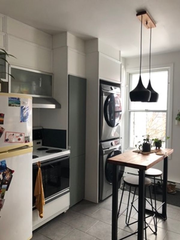 Condo à Montréal - bien situé près des attractions principales. (Station Métro à deux pas)