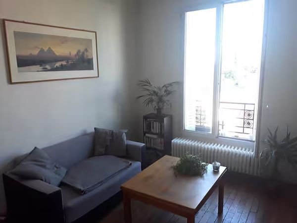 L'appartement de Kevin et Aurélie au cœur des puces de Saint-Ouen