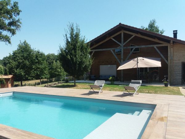 Chalet avec piscine - Sud Bourgogne - Recherche maison en Bretagne contre GP - été 2026