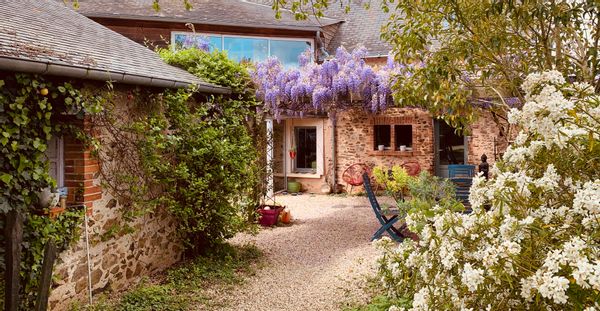 LOIRE LAYON GRANDE MAISON GRAND JARDIN