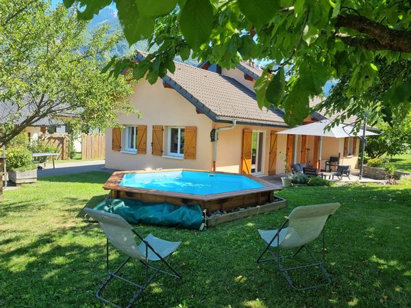 maison en haute savoie proche lac Annecy