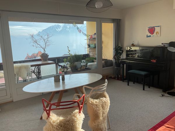 Bel appartement sur le lac Léman/  Beautiful apartment on Lake Geneva