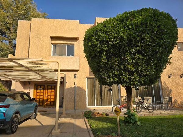 La vie de compound en plein Riyadh