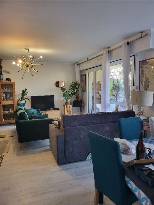 Bel appartement - 6 personnes -terrasse, vue - proche de Paris et des transports - Ville chic, calme