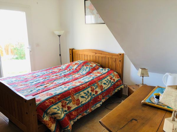 Chambre et SDB independante jardin pour visiter les Cevennes