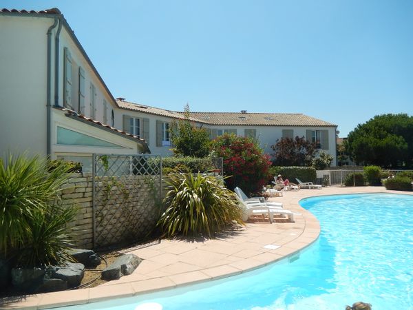 Ile de Ré - La Couarde - 100m plage - Appartement duplex dans residence standing avec piscine -