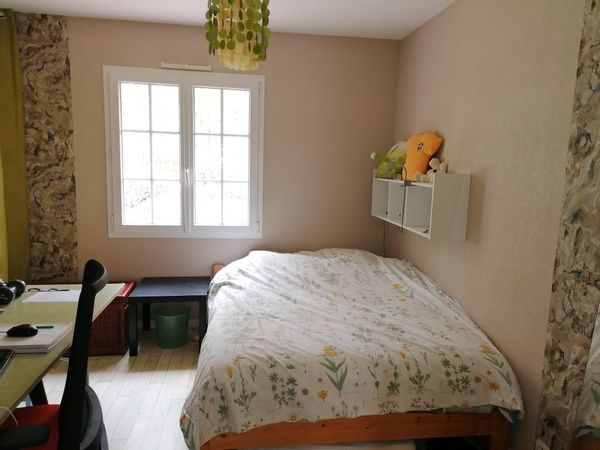 Chambre privée avec vue sur le jardin de Catherine Et Eric