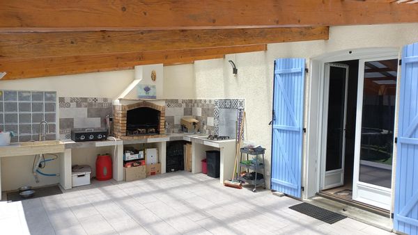 La maison de Fanny et Flo, disponible Noël 2025