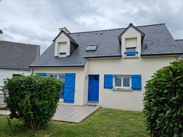 Bretagne Sud – Grande maison familiale à 100 m de la plage, 8 personnes, jardin et terrasse