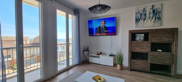 Appart à Solenzara, vue mer, wifi, tout a pied: port, plage, restaurant, bar…..