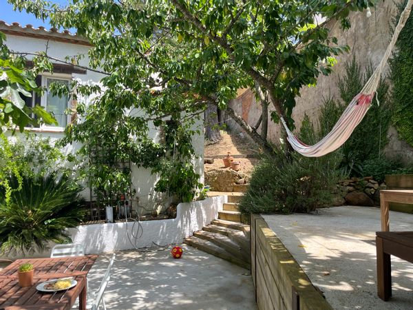 Jolie maison de famille de vacances à Begur, Costa Brava. 9 couchages, 4 chambres + 1 bureau, 2 sdb.