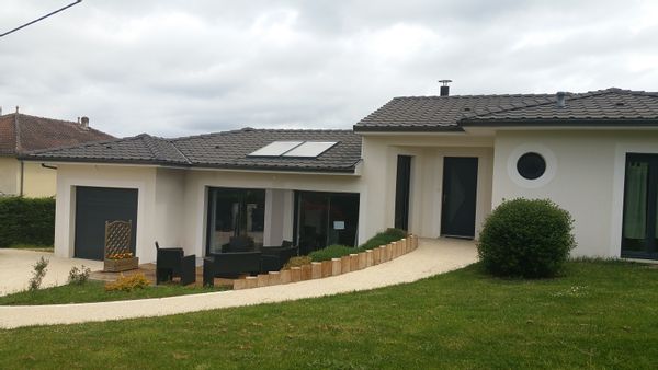 maison avec jardin et piscine proche périgueux et sites touristiques de Dordogne